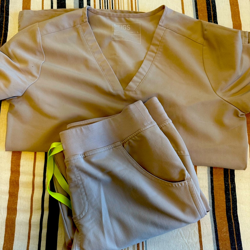 Figs slate scrubs. Used good condition